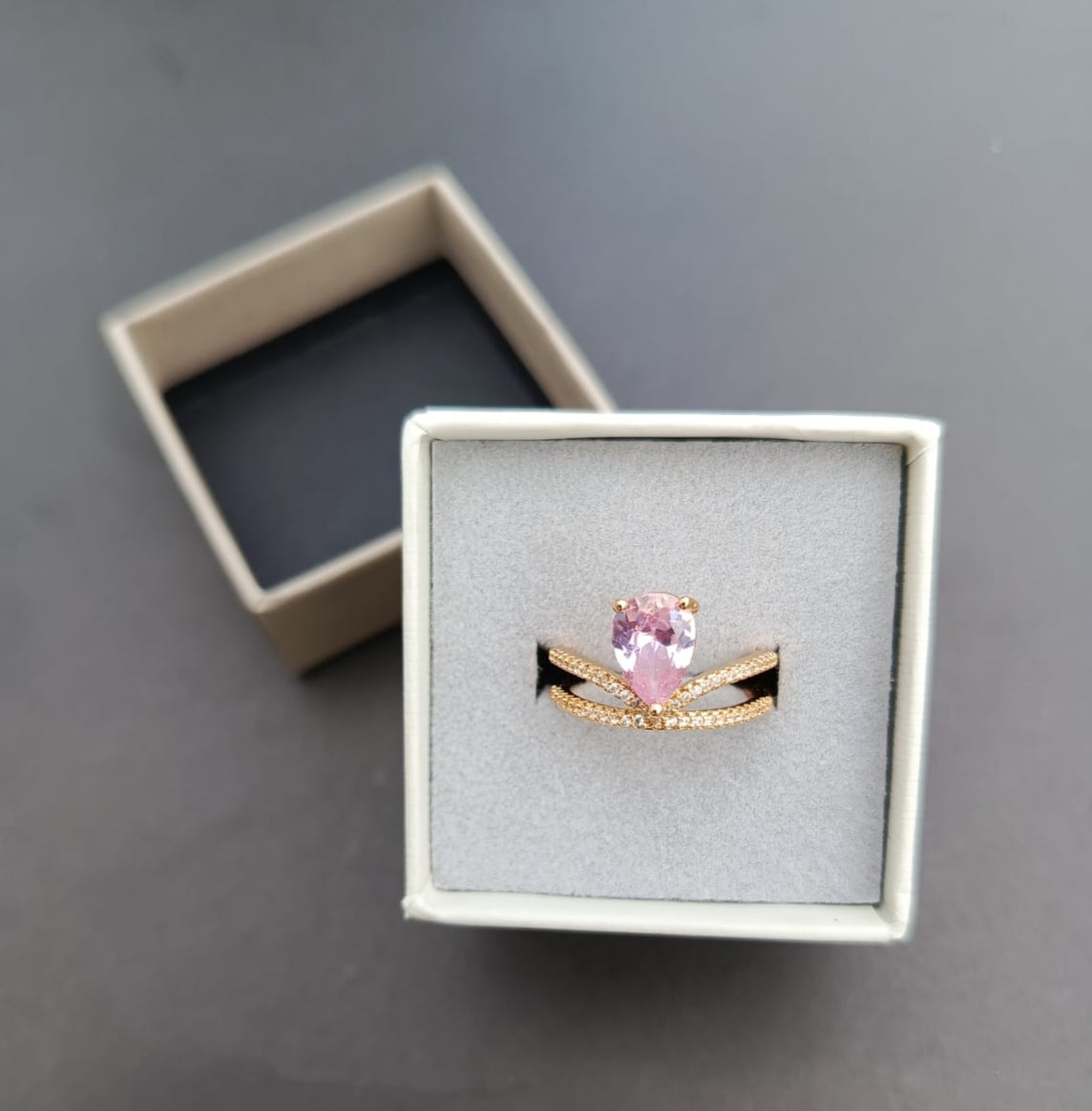 Elegant Ring For Caual Wear