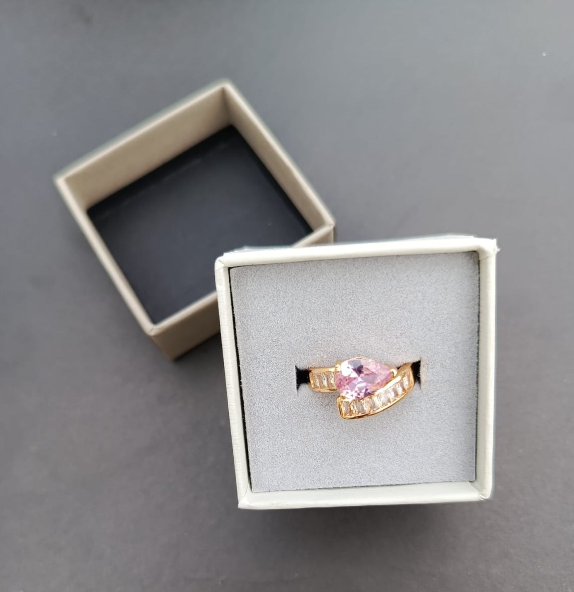 Elegant Ring For Caual Wear