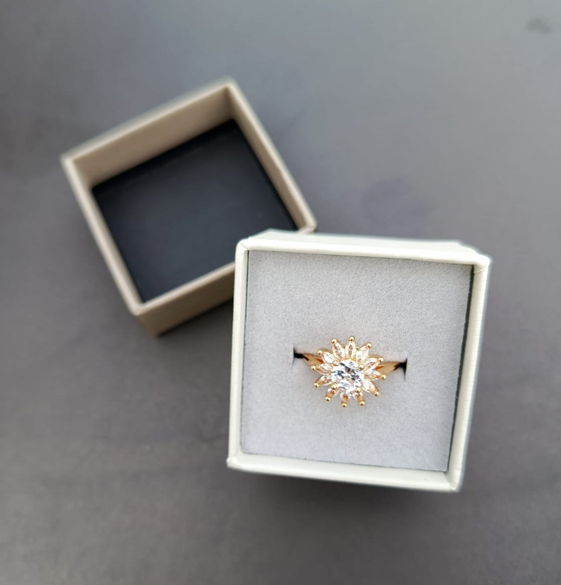 Elegant Ring For Caual Wear