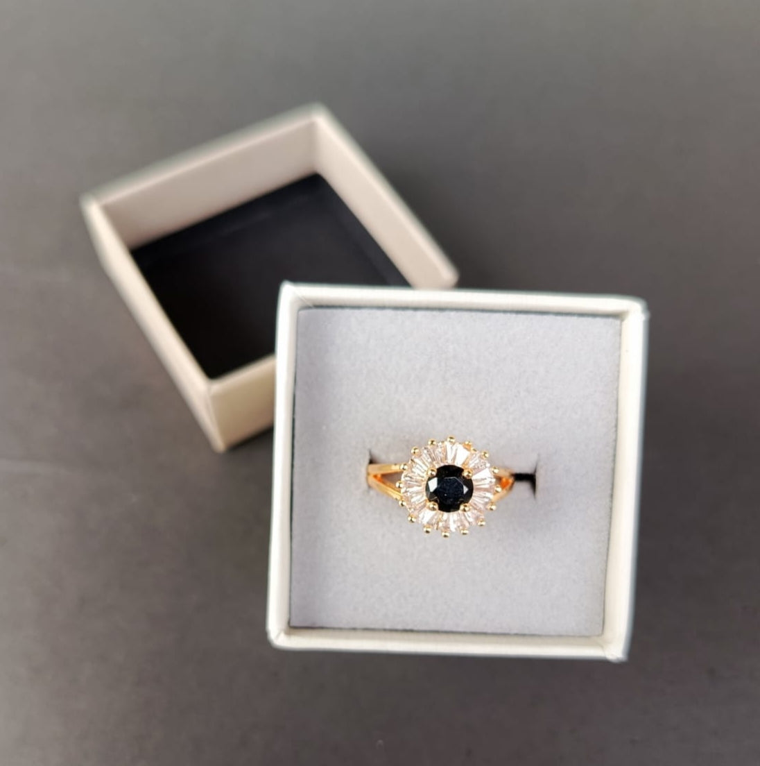 Elegant Ring For Caual Wear