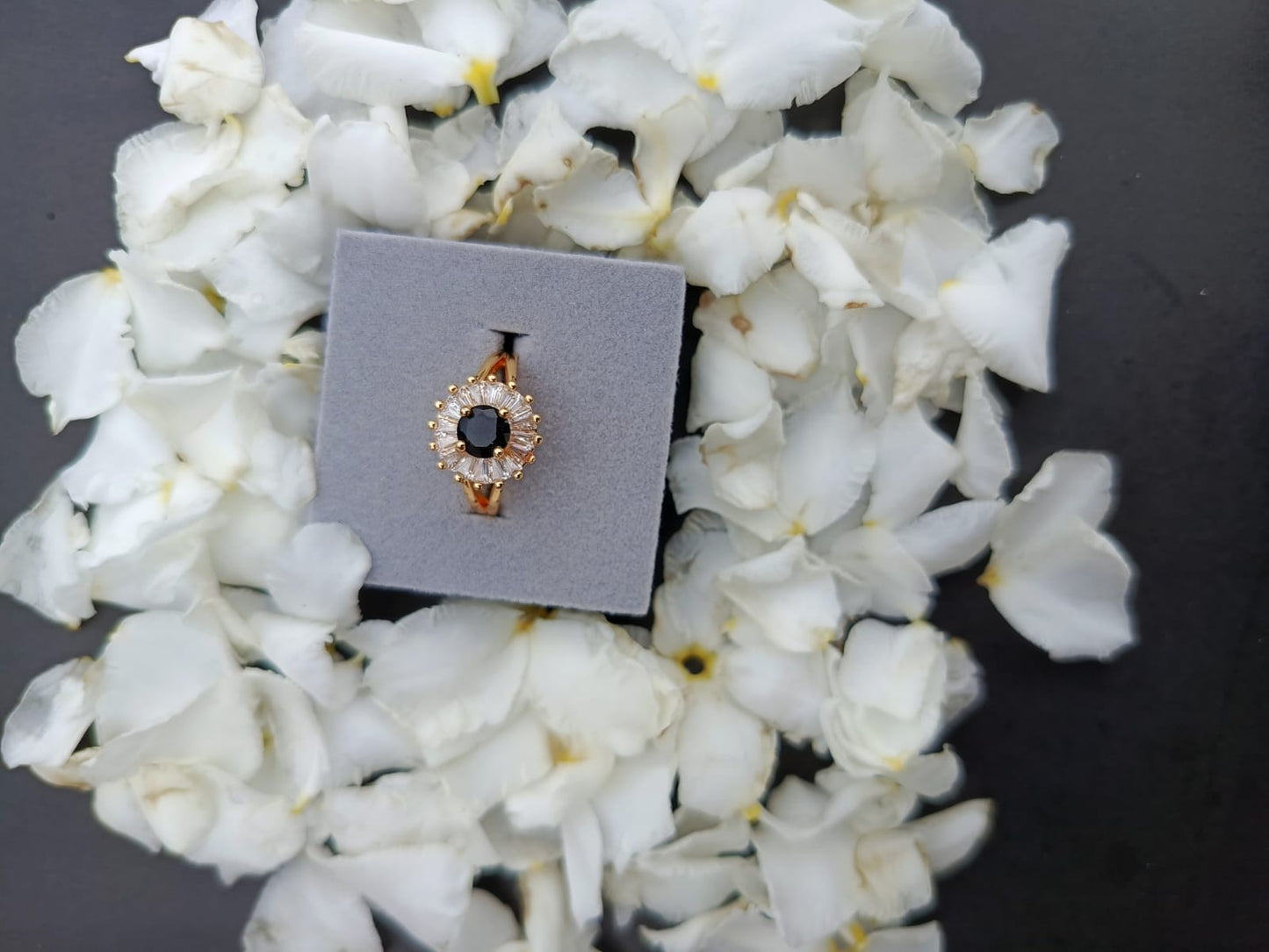 Elegant Ring For Caual Wear